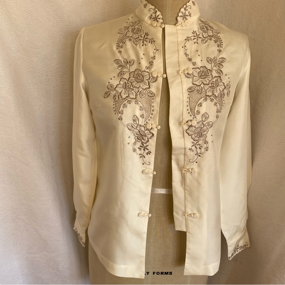 NWT Vtg Hand embroidered silk ivory blouse XS